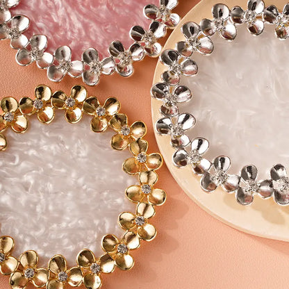 Round Resin Petal Decoration for Home and Café Decor