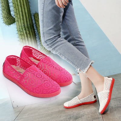 Beijing Cloth Shoes with Lace Mesh and Breathable Design