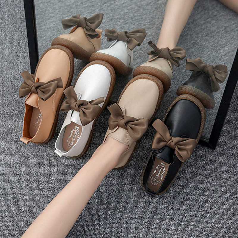 Versatile Flat Sandals for Women with Bow Accent