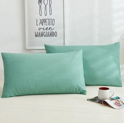 A Pair Of Pure Color Cotton Pillowcases