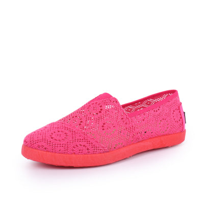 Beijing Cloth Shoes with Lace Mesh and Breathable Design