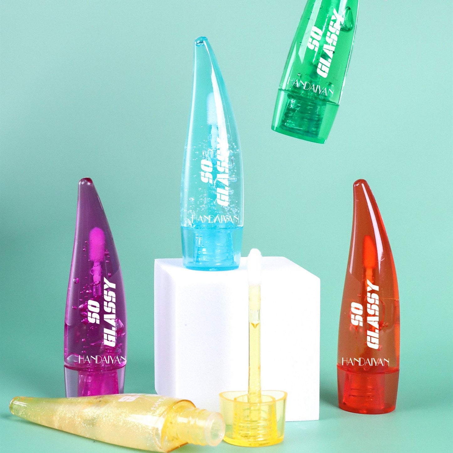 Color-Changing Pearlescent Lip Gloss with Mirror Finish