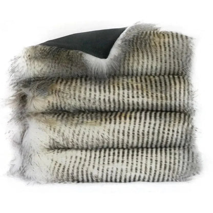 Alaskan Hawk Throw