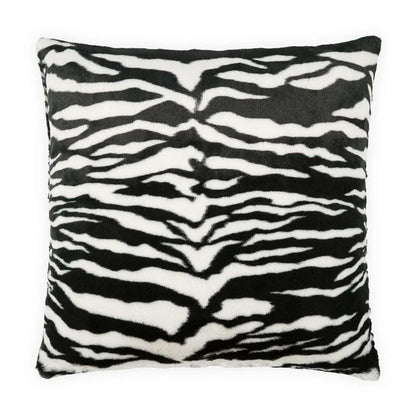 Getti Handmade Throw Pillow