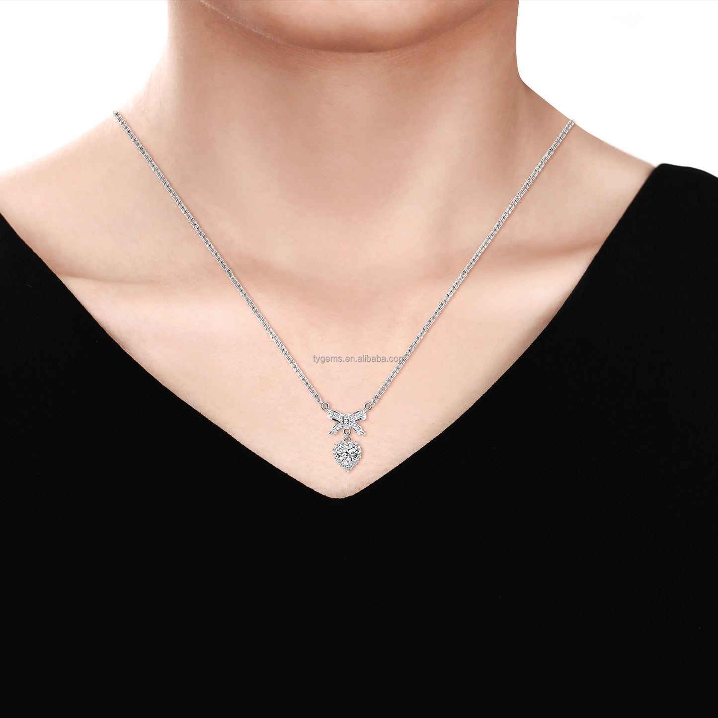 Tianyu Gems 18K Thick Gold Plated Necklace Mossanite 1 Carat 6.5mm DF VVS Round White Moissanite Silver Heart Pendant Necklace