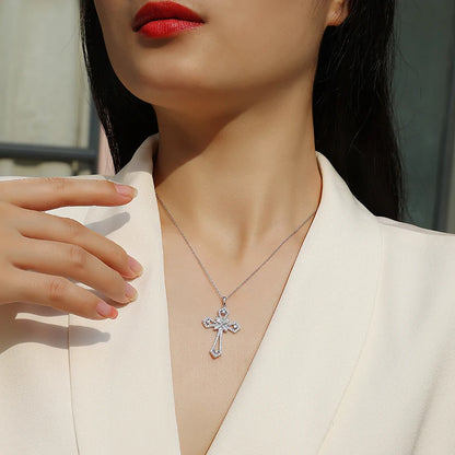 Luxurious Customized 925 Sterling Silver Fine Jewelry Pendant Necklaces Cross Moissanite Pendant Necklace