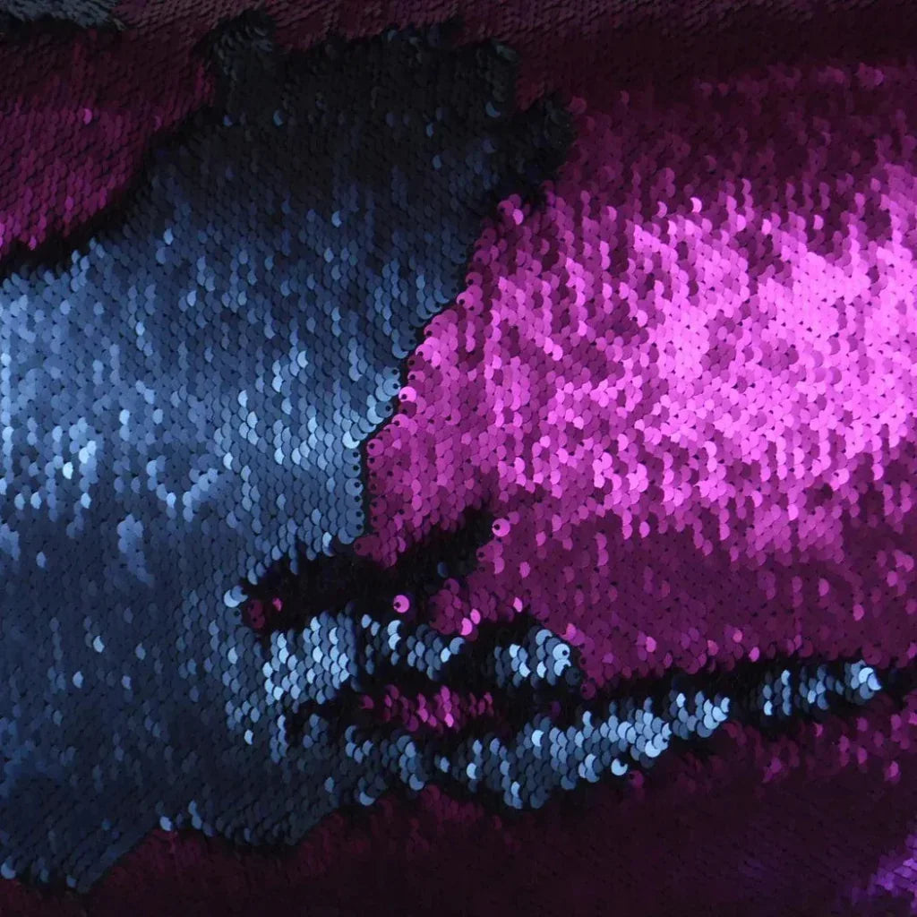 Hylee Lumbar Magenta Blue Throw Pillow Insert