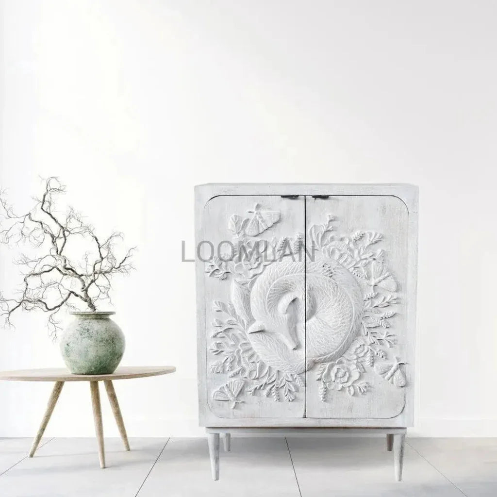 Nayven Sleeping Fox Design Tall Cabinet
