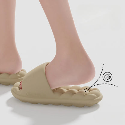 Home Slipper Woman Cloud Summer Leaking Men Flip Flops Sandals Beach Slides Casual House Shoes Flat Female Male Non Slip Eva