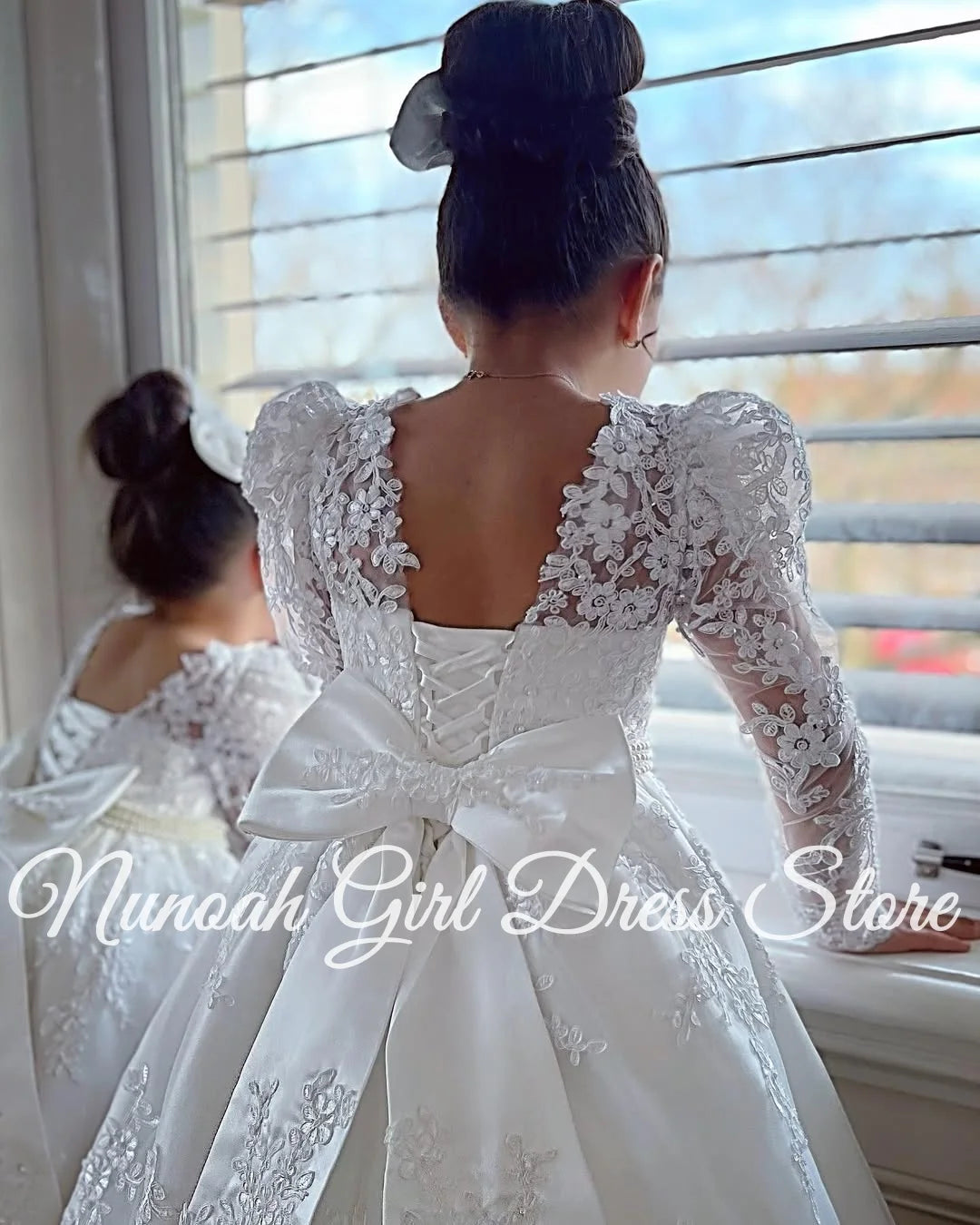 White Flower Girl Dresses for Wedding Bow Lace Appliques Floor Length Girls Kids Birthday Party Communion Party Gowns Customized