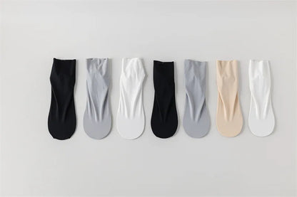 Mens Socks Summer Ultra-thin Breathable Ice Silk Middle Tube Socks Men Women Solid Color Black White Gray Elastic Long Socks Sox