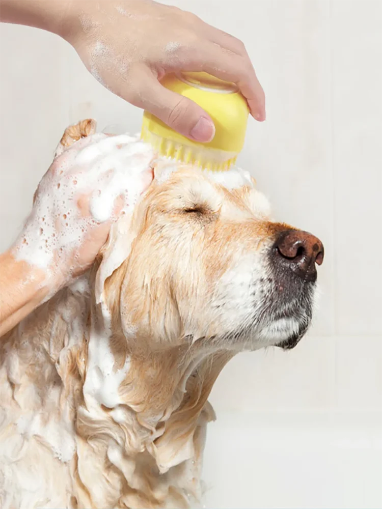 New pet bath massage brush bathroom multifunctional dog cat soft safety silicone pet bath accessories dog cat tools