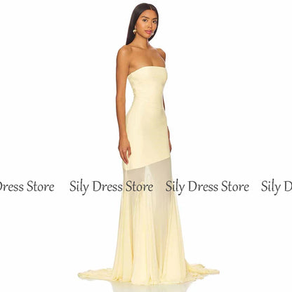 Women's Long Chic Evening Dresses 2025 Spandex Tulle Mermaid Valentine's Day Dress Pale yellow Strapless Ruched Prom Gown Long