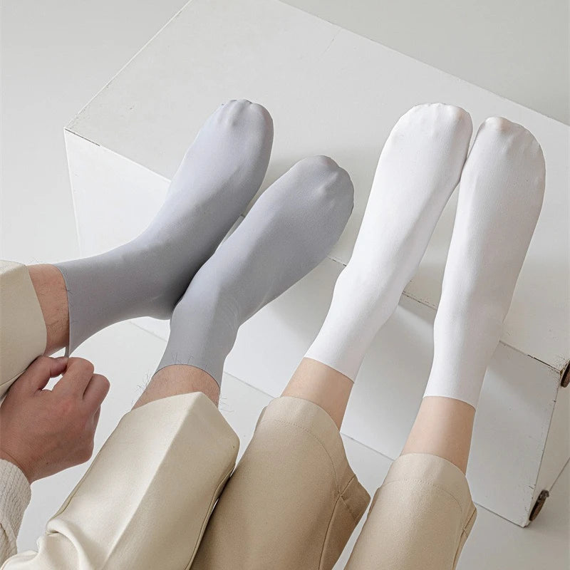 Mens Socks Summer Ultra-thin Breathable Ice Silk Middle Tube Socks Men Women Solid Color Black White Gray Elastic Long Socks Sox