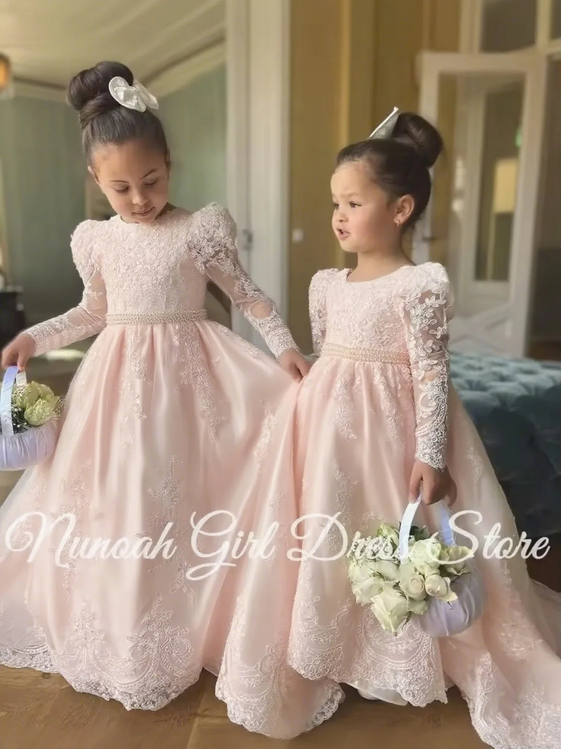 White Flower Girl Dresses for Wedding Bow Lace Appliques Floor Length Girls Kids Birthday Party Communion Party Gowns Customized