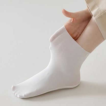 Mens Socks Summer Ultra-thin Breathable Ice Silk Middle Tube Socks Men Women Solid Color Black White Gray Elastic Long Socks Sox