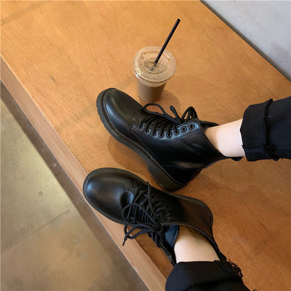 Fashionable Low-Heeled Round Toe Ankle Boots