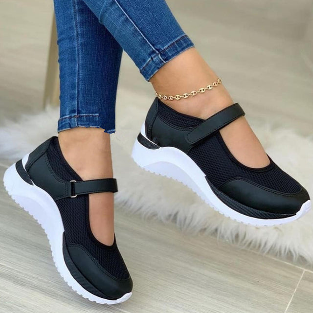 Breathable Mesh White Sports Shoes for Women