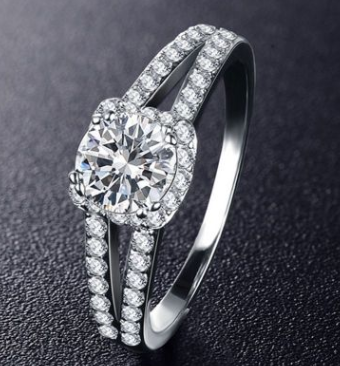 S925 Silver Transparent Crystal Engagement Ring
