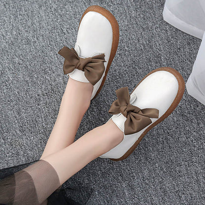 Versatile Flat Sandals for Women with Bow Accent