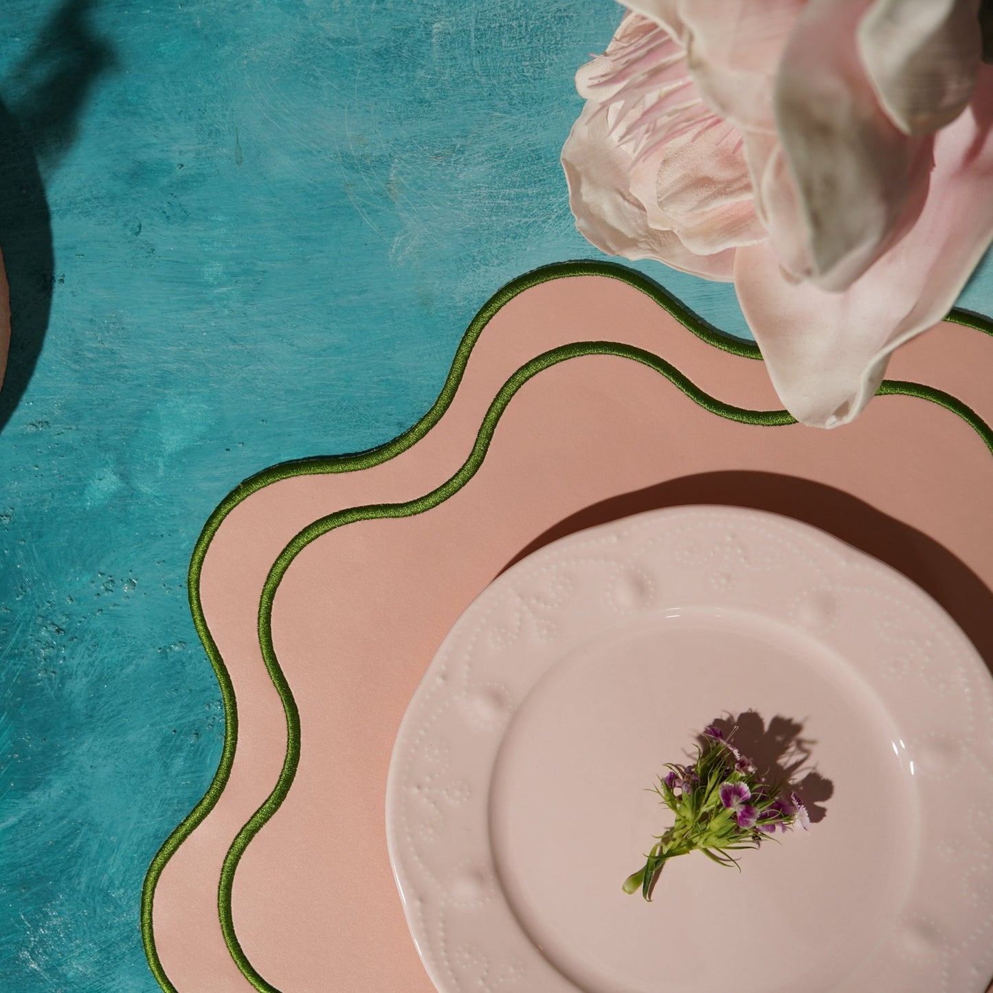 HAVEN PINK WAVY EDGE FAUX LEATHER PLACEMAT (Set Of 4)